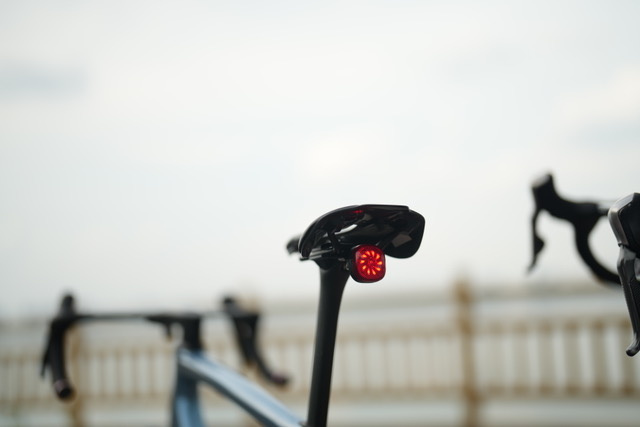 Tylna lampka IGPSport TL50 - obrazek 4